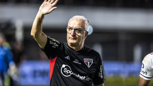 Treinador falou sobre convocar atletas do Brasil. Foto: Abner Dourado/AGIF