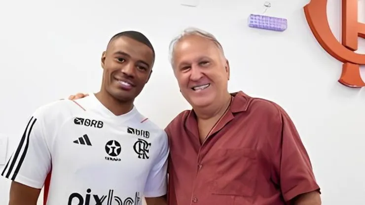 Zico se encontra com De La Cruz no CT do Flamengo. Foto: Marcelo Cortes /CRF