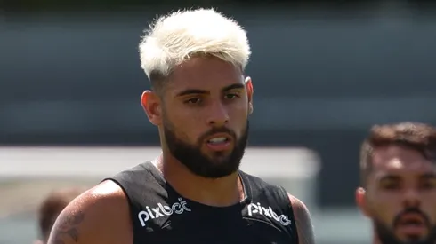 Foto: Marcello Zambrana/AGIF - Yuri Alberto em treinamento do Corinthians