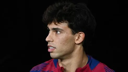 Foto: David Ramos/Getty Images - João Félix pelo Barcelona em partida pela Champions League