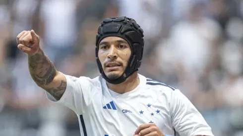 Foto: Staff Images/ Cruzeiro - William decide conversar com o Cruzeiro