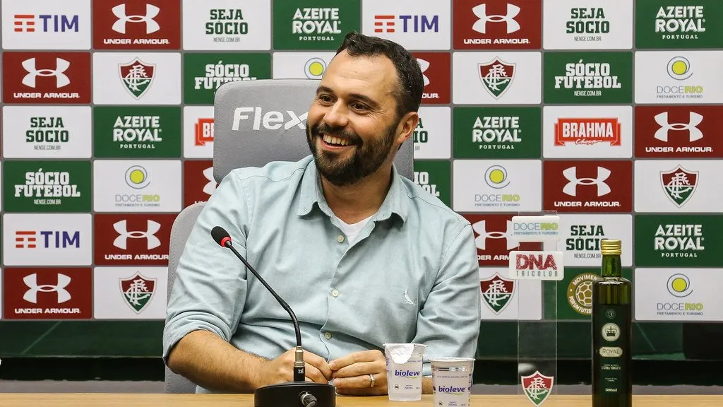 Mário Bittencourt está confiante que irá contratar Thiago Silva. Foto: Flickr Oficial- Fluminense