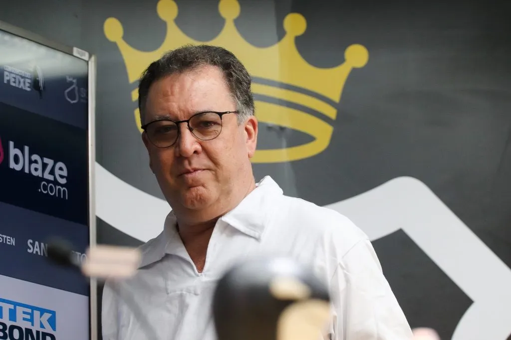 O presidente Marcelo Teixeira vem trabalhando nos bastidores para ajudar o Santos. Foto: Reinaldo Campos/AGIF