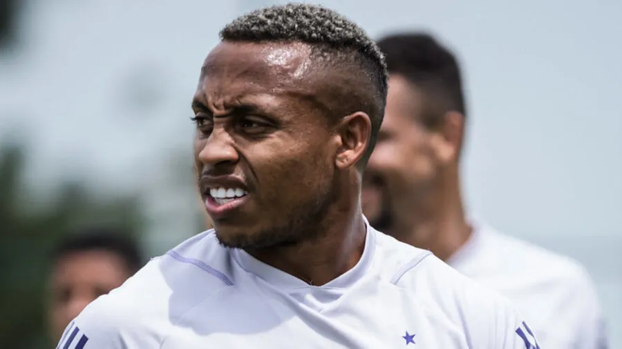 Paulo Vitor em ação pelo Cruzeiro – Foto: Gustavo Aleixo/Cruzeiro