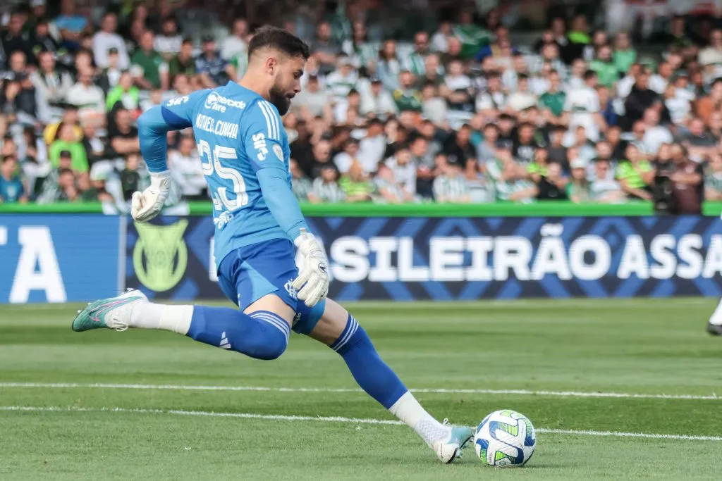 PR – CURITIBA – 20/08/2023 – BRASILEIRO A 2023, CORITIBA X FLAMENGO – Matheus Cunha goleiro do Flamengo durante partida contra o Coritiba no estadio Couto Pereira pelo campeonato Brasileiro A 2023. Foto: Robson Mafra/AGIF