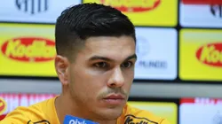 O jogador foi liberado pelo Santos e não vai se reapresentar