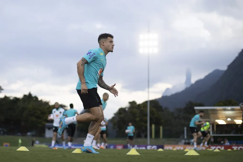 Coutinho em treino pela Seleção Brasileira – Foto: Lucas Figueiredo / CBF
