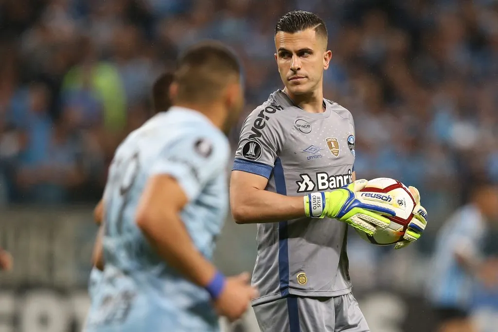 O goleiro Marcelo Grohe durante a passagem no Grêmio, em 2021. Foto: Pedro H. Tesch/AGIF