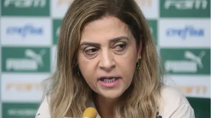 Foto: Ettore Chiereguini/AGIF - Leila Pereira toma atitude após rival fazer proposta por profissional do clube