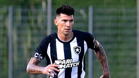 Foto: Vitor Silva/Botafogo - Victor Cuesta e +2 se despedem do Botafogo