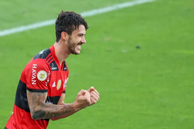 Gustavo Henrique está muito perto do Corinthians – Foto: Marcello Zambrana/AGIF.