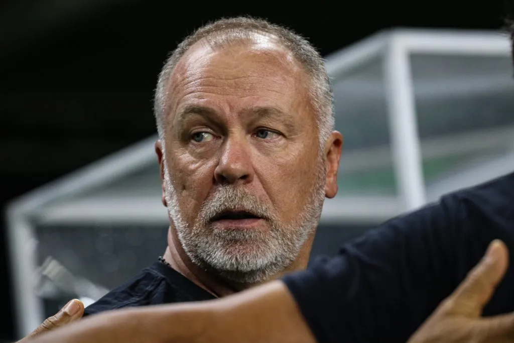 Mano Menezes. Foto: Leonardo Hubbe/AGIF