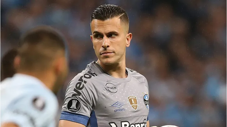 O goleiro Marcelo Grohe em foto de arquivo atuando pelo Gremio. Neste dia 26 de abril a posicao e homenageada e conhecida como Dia do Goleiro. Pedro H. Tesch/AGIF