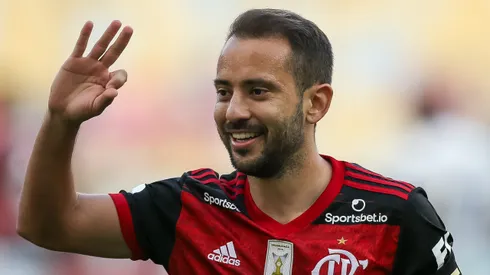 Everton Ribeiro comemorando gol pelo Flamengo. Foto: Buda Mendes/Getty Images.