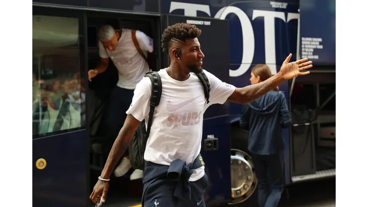 Emerson Royal entrou na mira do Flamengo - Foto: Luke Walker/Getty Images)