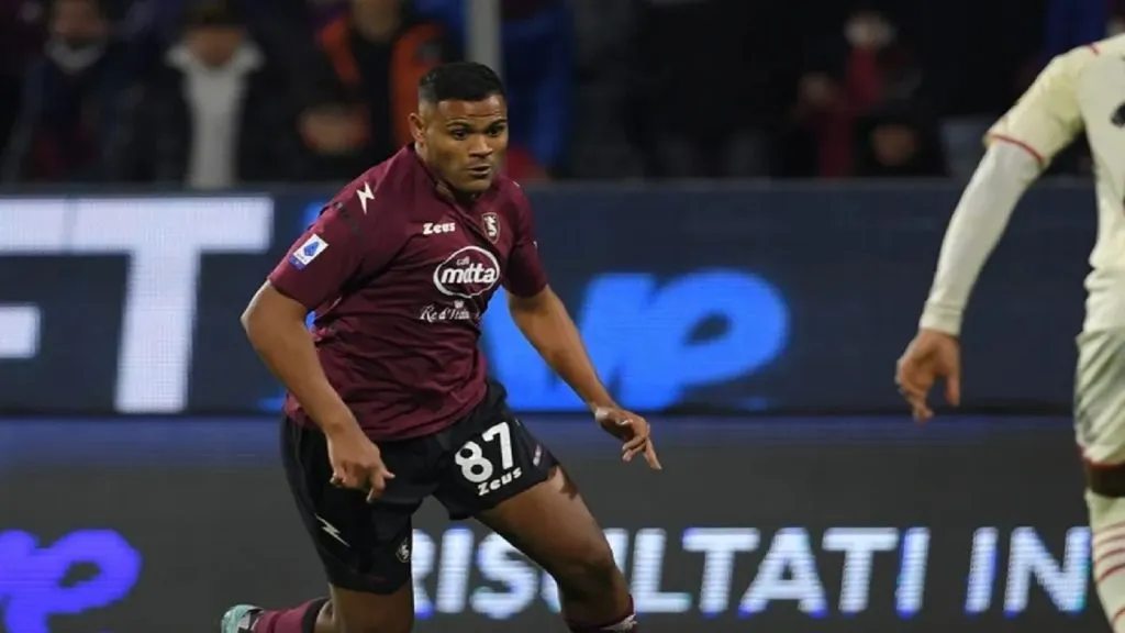 Foto: Salernitana/Divulgação – Mikael em ação pela Salernitana