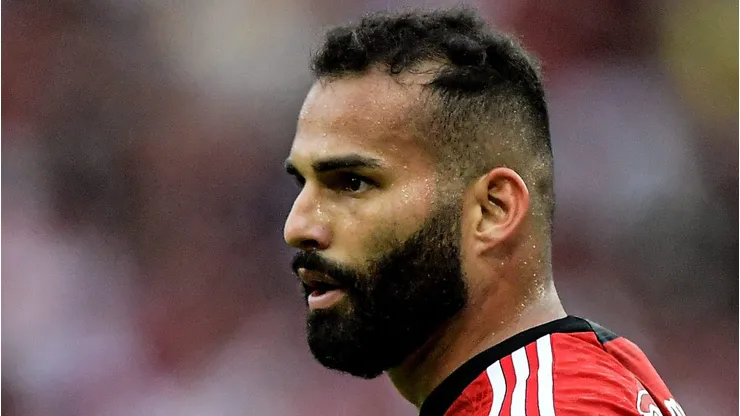 Thiago Maia jogador do Flamengo durante partida contra o Vasco no estadio Maracana pelo campeonato Brasileiro A 2023. Foto: Thiago Ribeiro/AGIF