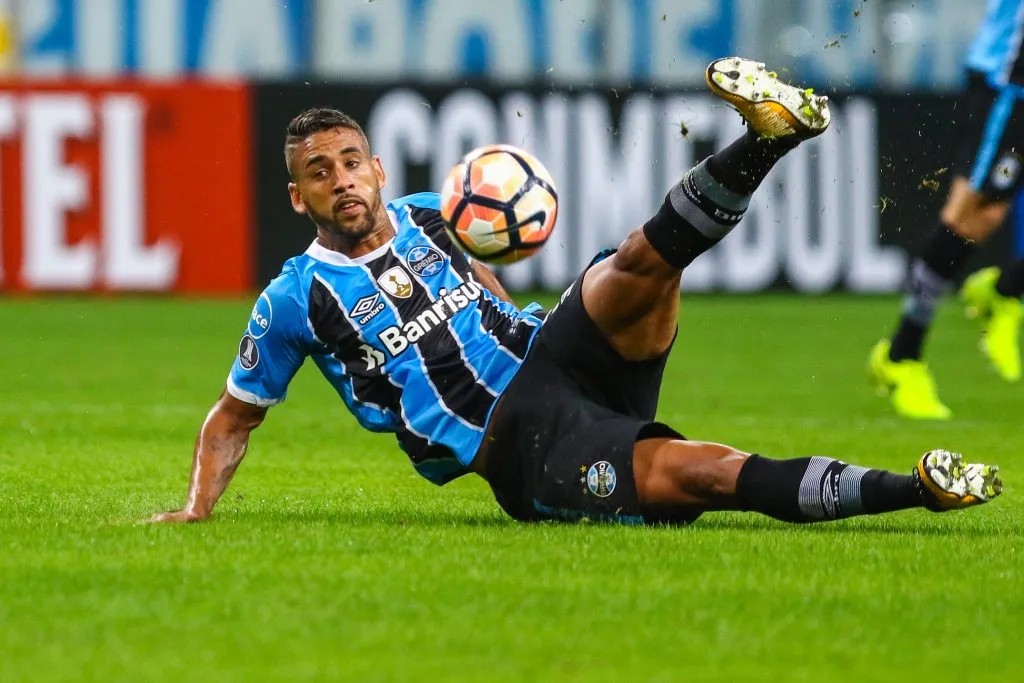 Michel chegou ao auge da carreira em 2017 com o título da Libertadores pelo Grêmio – Foto: Lucas Uebel/Getty Images