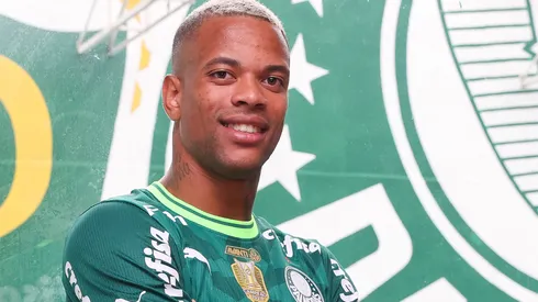 Caio Paulista já chegou 'chegando' no Palmeiras e brincou com futuro companheiro na Academia - Foto: Fábio Menotti/Palmeiras