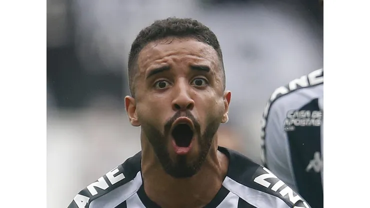 Caio Alexandre, hoje no Fortaleza, na época em que jogava pelo Botafogo - Foto: Vitor Silva/Botafogo.