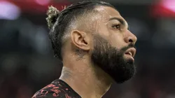 Gabriel Barbosa jogador do Flamengo durante aquecimento antes da partida contra o Athletico-PR na Arena da Baixada pelo campeonato Copa do Brasil 2022. Foto: Robson Mafra/AGIF