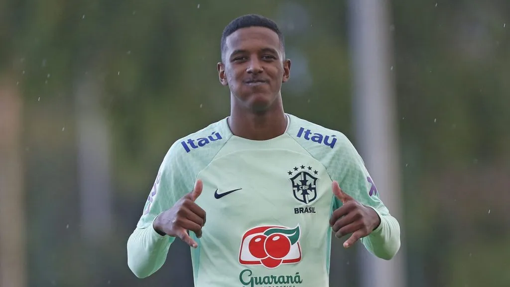 Robert Renan durante treinamento na Seleção Sub-20. Foto: Rafael Ribeiro / CBF