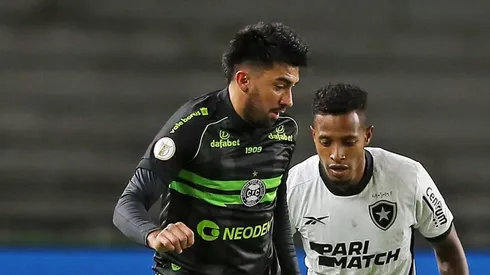 Marcelino Moreno diante do Botafogo. Foto: Heuler Andrey/Getty Images