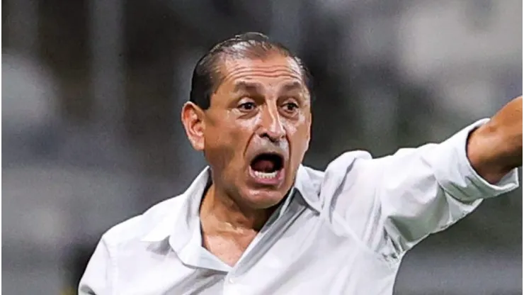 Ramon Diaz tecnico do Vasco durante partida contra o Cruzeiro no estadio Mineirao pelo campeonato Brasileiro A 2023. Gilson Lobo/AGIF