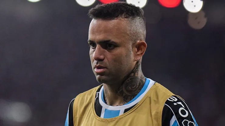Luan não ficou na caserna gremista e o motivo foi exposto - Foto: Thiago Ribeiro/AGIF
