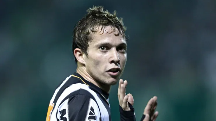 Bernard na mira do Palmeiras. Foto: Heuler Andrey/AGIF