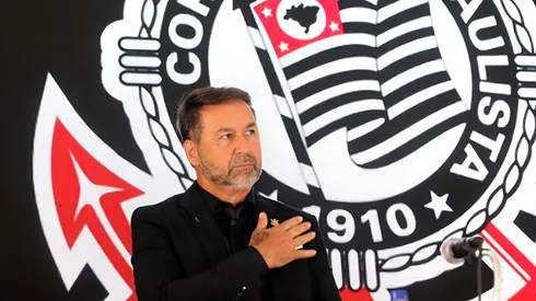 Foto: Jose Manoel Idalgo/Corinthians - Augusto Melo em sua posse como presidente do Corinthians