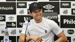 Rafael Cabral em visita ao Santos, em 2019 - Foto: Ivan Storti/Santos FC