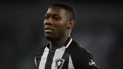 Patrick de Paula jogador do Botafogo durante partida contra o Goias no estadio Engenhao pelo campeonato Brasileiro A 2022. Thiago Ribeiro/AGIF
