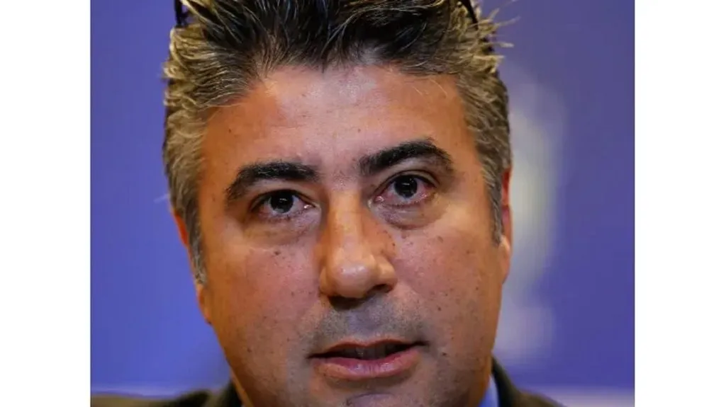 Foto: Pedro Martins/AGIF – Alexandre Gallo, coordenador de futebol do Santos