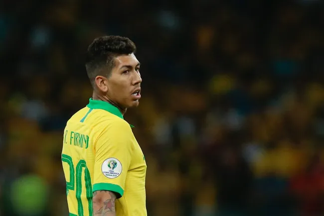 Firmino não deve jogar no Corinthians agora – Foto: Marcello Zambrana/AGIF.