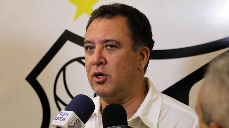 Marcelo Teixeira vem trabalhando nos bastidores para garantir um elenco forte no Santos em 2024
