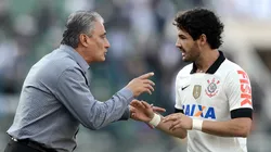 Tite e Pato conversam durante jogo do Corinthians no Paulistão de 2013 - Foto: Mauro Horita/AGIF