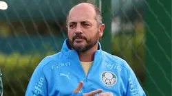 Cícero Souza, gerente de futebol do Palmeiras, acompanha treino da equipe no CT da Barra Funda - Foto: Cesar Greco/SEP