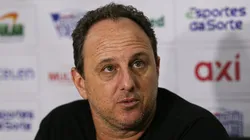 Ceni durante a coletiva pós-jogo. Foto: Tiago Caldas /EC Bahia