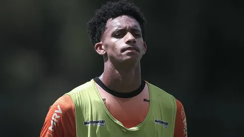 Atlético busca resolver problemas relacionados ao ex-jogador Dylan Borrero após ele entrar na Justiça cobrando dívida pendente. Foto: Pedro Souza / Atlético