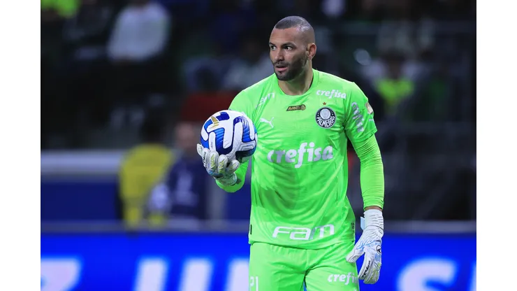 SP - SAO PAULO - 30/08/2023 - LIBERTADORES 2023, PALMEIRAS X DEPORTIVO PEREIRA - Weverton goleiro do Palmeiras durante partida contra o Deportivo Pereira no estadio Arena Allianz Parque pelo campeonato Libertadores 2023. Foto: Ettore Chiereguini/AGIF