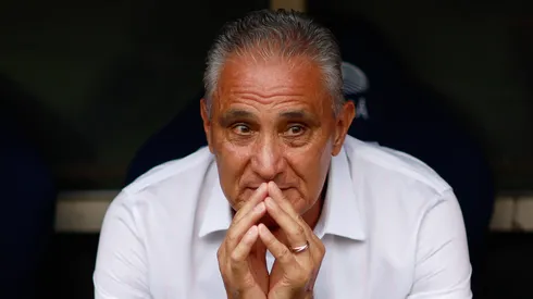 Tite acompanha partida entre Flamengo e Cuiabá, no Maracanã, pelo Brasileirão 2023 - Foto: Buda Mendes/Getty Images