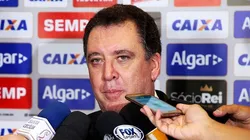 Atacante colombiano assina contrato e Marcelo Teixeira vem buscando mais reforços Foto: Pedro Ernesto Guerra Azevedo/Santos FC