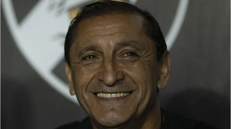 Ramón Díaz sonha em conquistar a Copa do Brasil pelo Vasco. Foto: Jorge Rodrigues/AGIF
