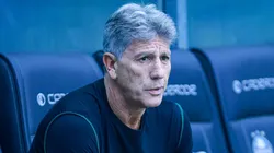 Torcida pressiona o treinador por uma mudança - Foto: Maxi Franzoi/AGIF.