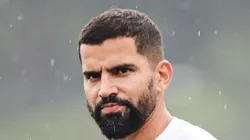 Tomás Rincón define meta no Peixe. Foto: Reinaldo Campos/AGIF