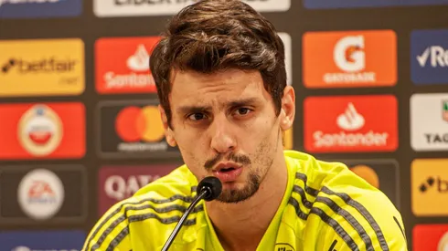 Rodrigo Caio ganhou títulos importantes no Mengão - Foto: Allan Carvalho/AGIF