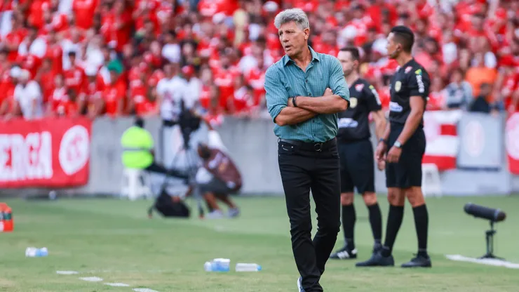Renato Portaluppi tecnico do Gremio durante partida contra o Internacional no estadio Beira-Rio pelo campeonato Gaucho 2024. Foto: Maxi Franzoi/AGIF