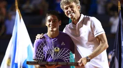 Na quadra Guga Kuerten, Sebastián Baez se sagrou campeão do Rio Open 2024 contra Mariano Navone, no Jockey Club (Foto: Buda Mendes/Getty Images)