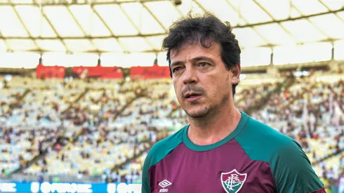 Fernando Diniz foi criticado durante o clássico. Foto: Thiago Ribeiro/AGIF